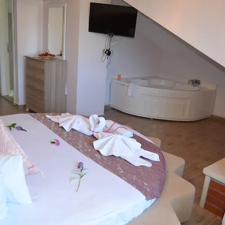 Asmali Garden (adults Only) Yetişkin Oteli Ağva