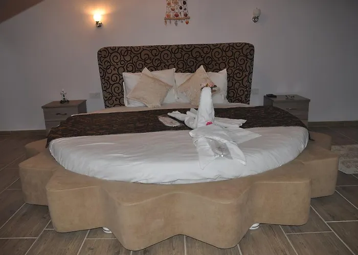 Asmali Garden (adults Only) Love hotel *