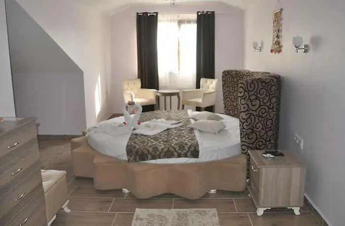 Asmali Garden (adults Only) Love hotel *